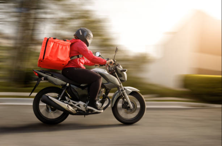 Tips for Efficient Motorcycle Deliveries with Right Delivery Box