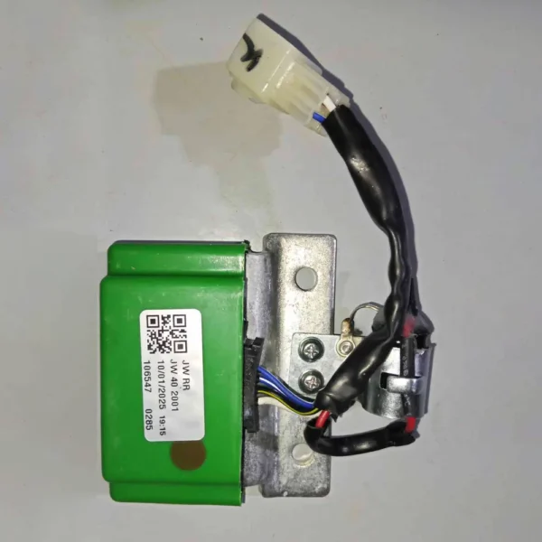 بوكسر-منظم تيار مستمر مع مكثف حقيقي